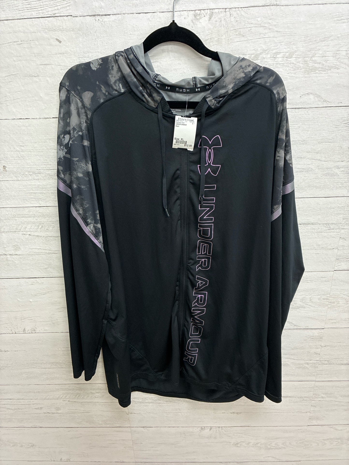 Size XL UNDER ARMOR Black Womens Shirt