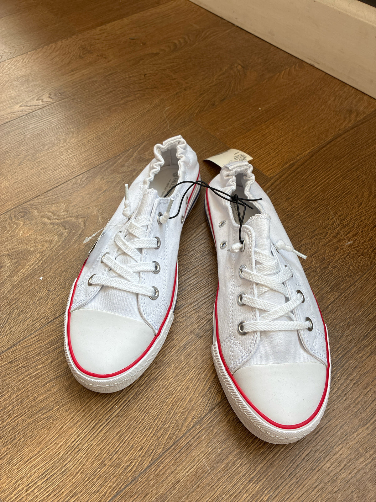 10 Falls Creek White Womens Shoe