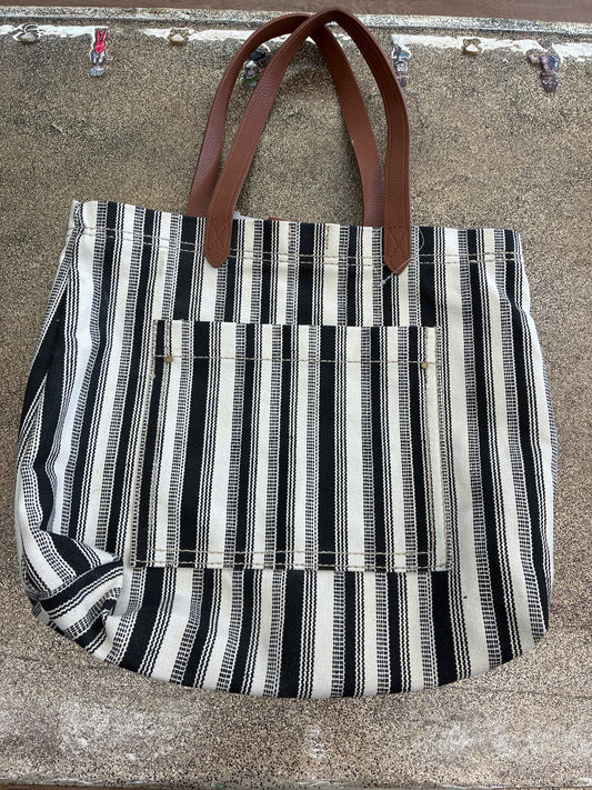 Black/cream Purse