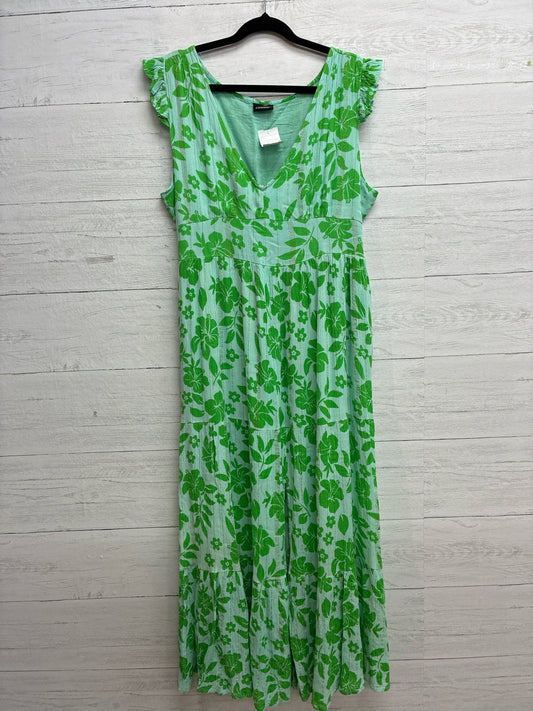 Size L/XL KOHINOOR Green Dress/Evening Wear