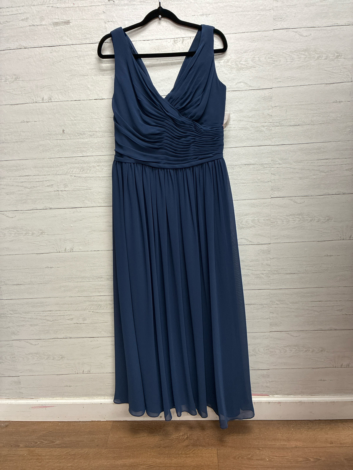 Size 16 Andrew Adela Navy GOWN