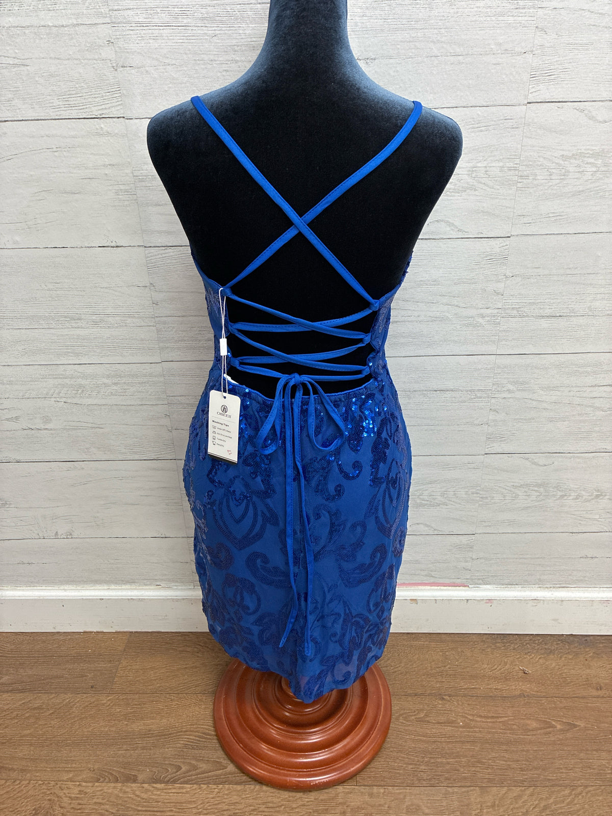 Size M OBEEII Blue GOWN