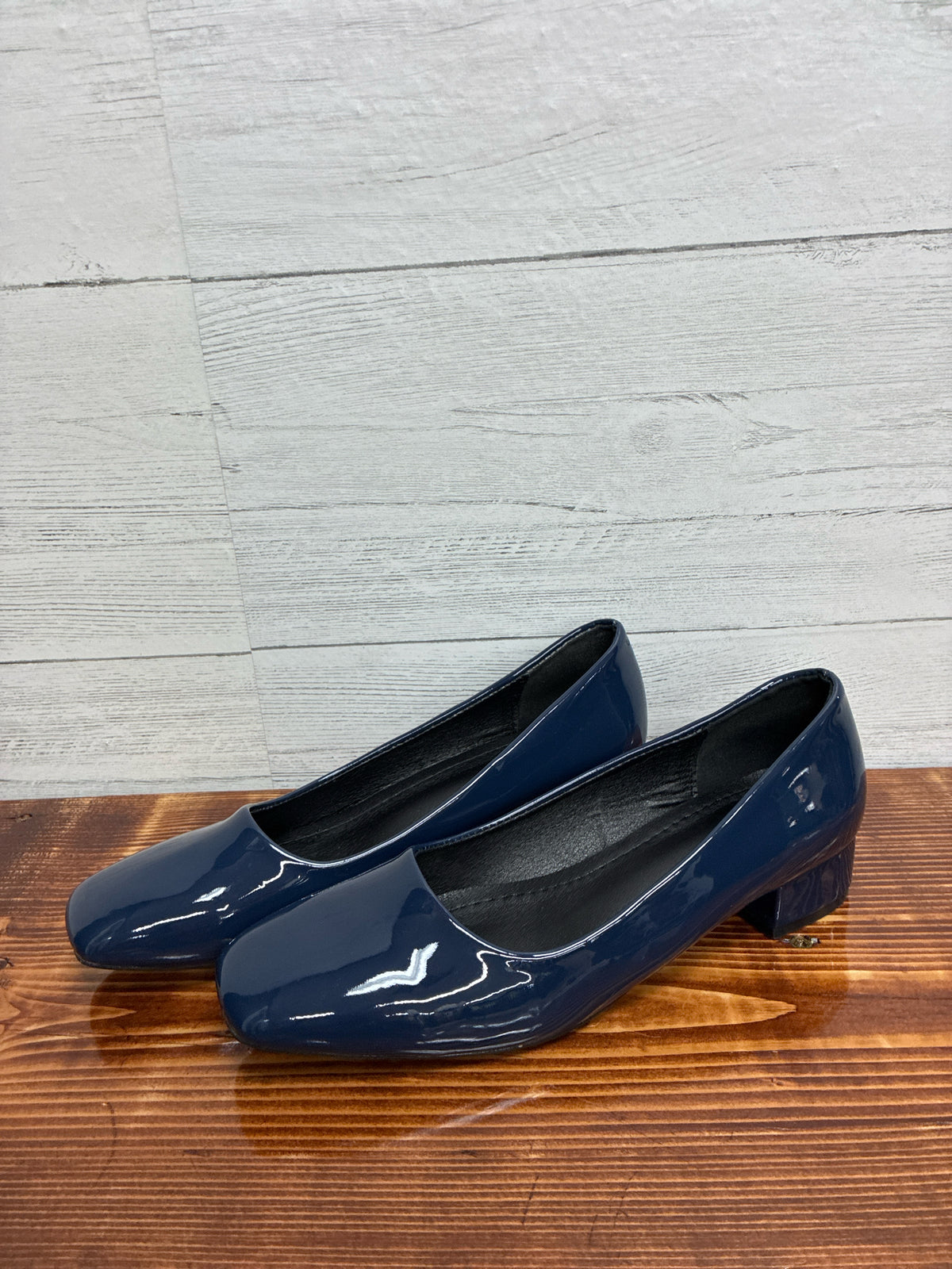 11 Navy Womens Heels