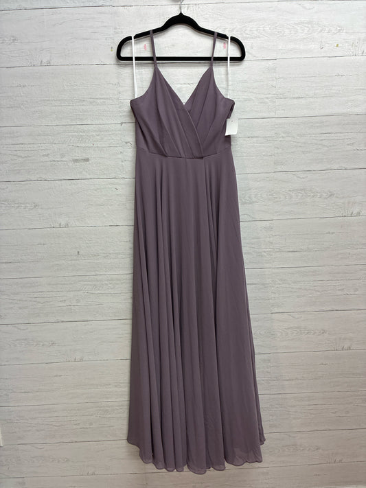 Size M Lulus Lilac GOWN