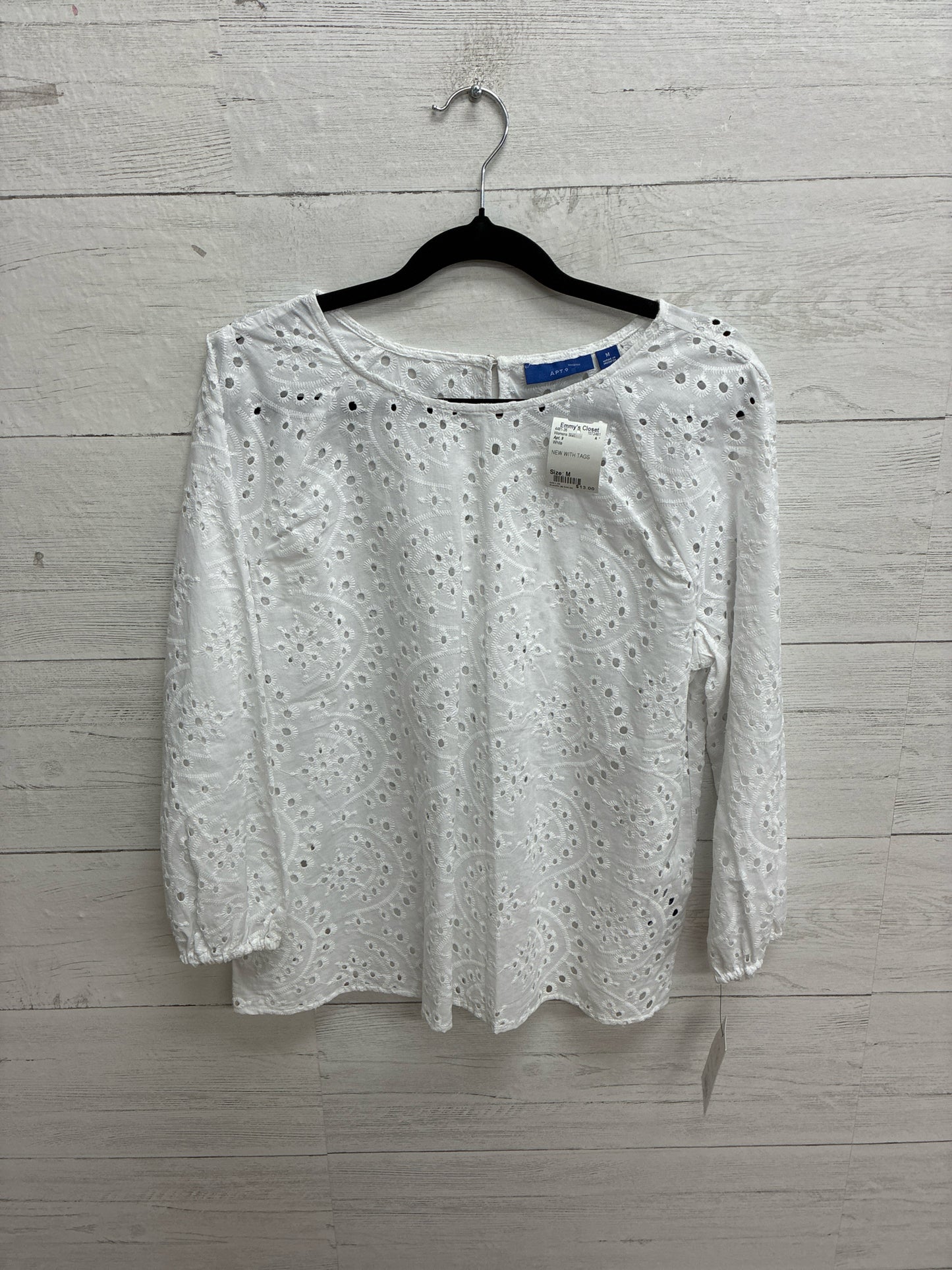 Size M Apt. 9 White Womens Shirt
