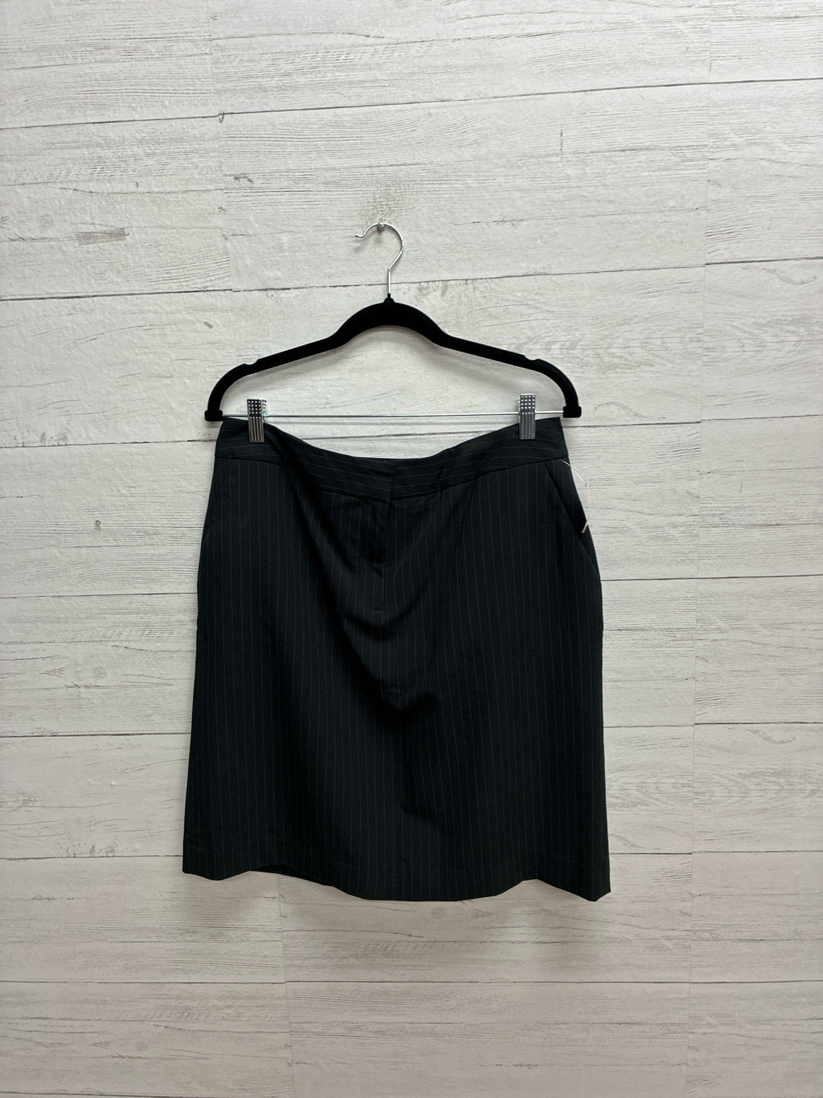 Size 14 Isaac Mizrahi Black Skirt