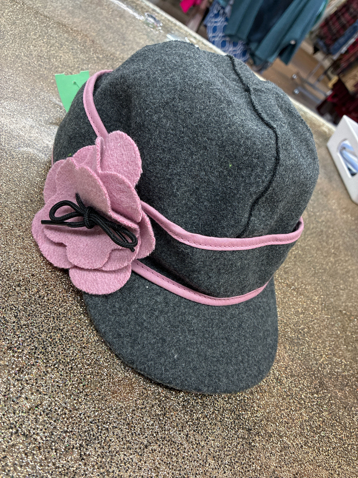 Size 7 3/8 Stormy Kromer Gray/pink Womens Hat