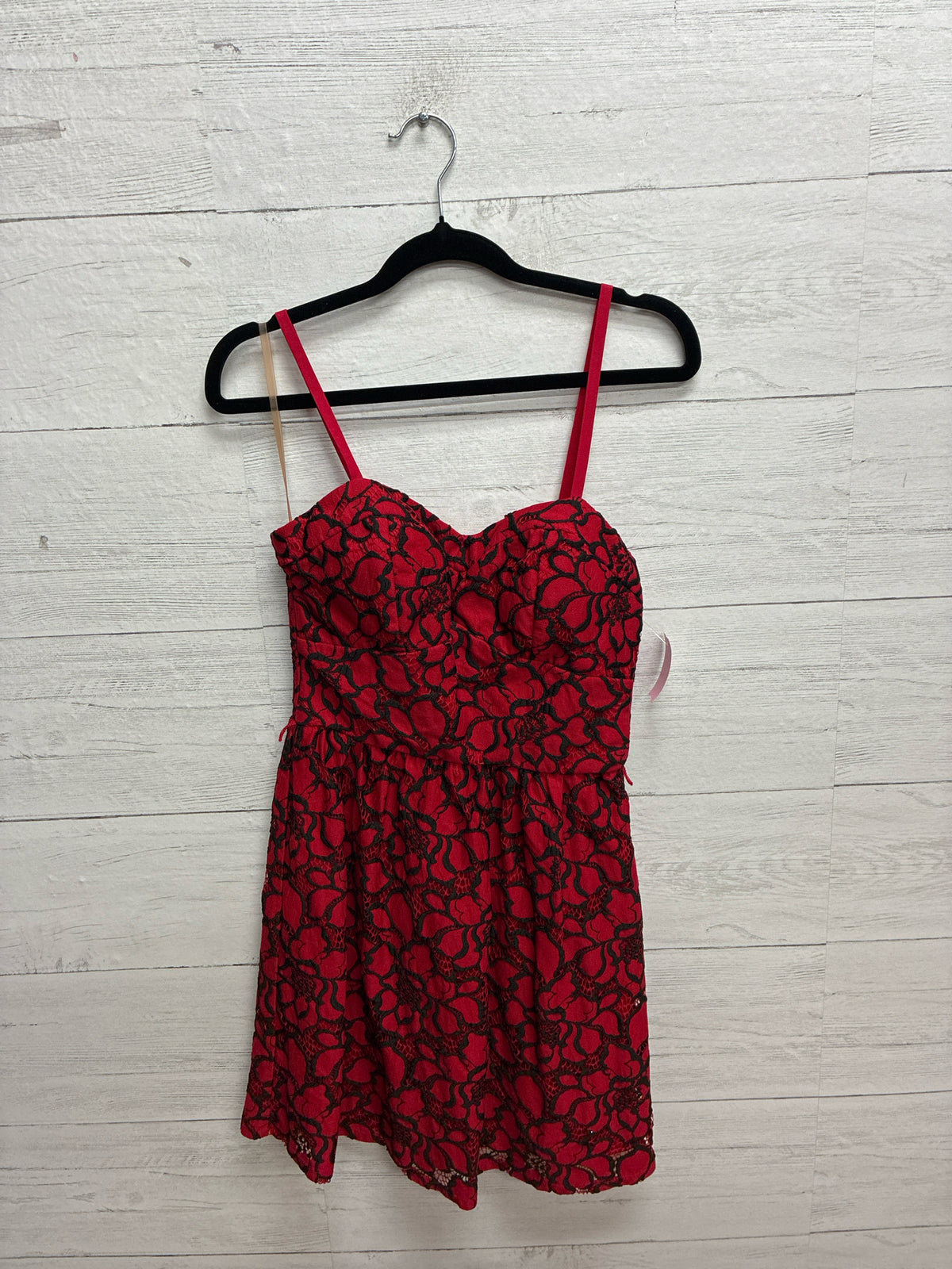 Size M Lily Rose Red/black GOWN