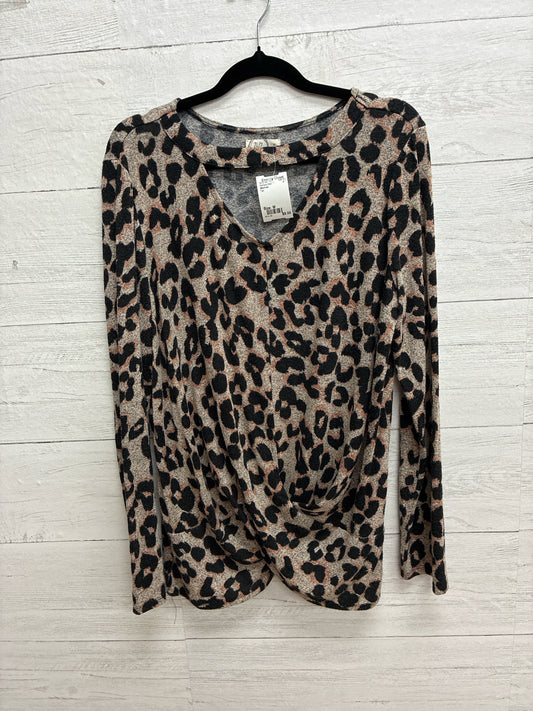 Size M Maurices Tan Womens Shirt