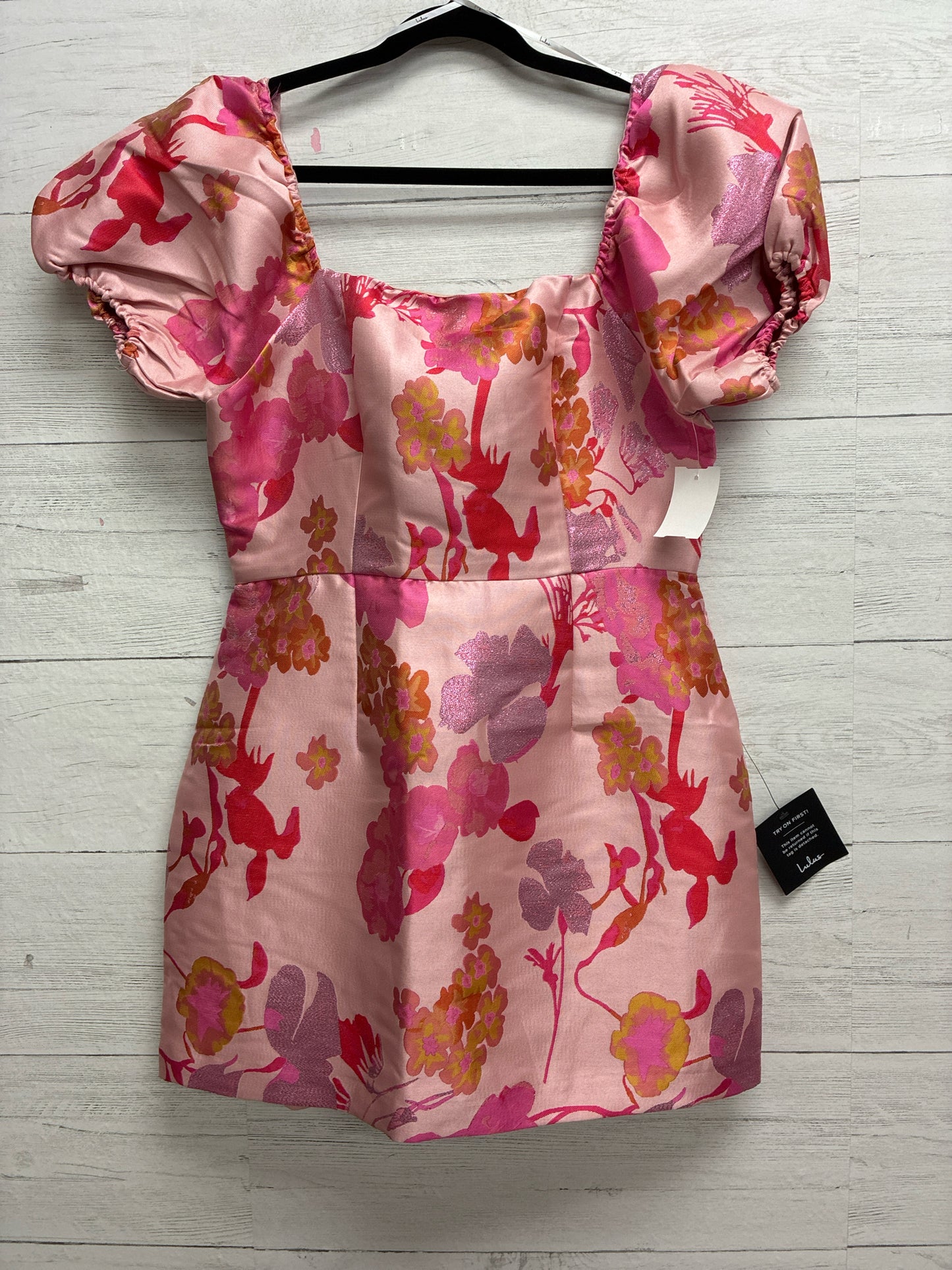Size M Lulus Pink GOWN