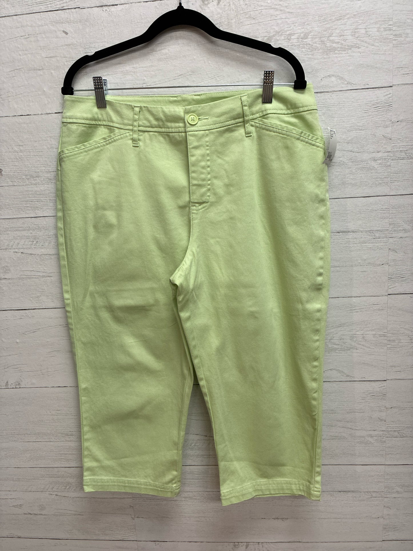 Size 14 St johns bay Green Womens Capri