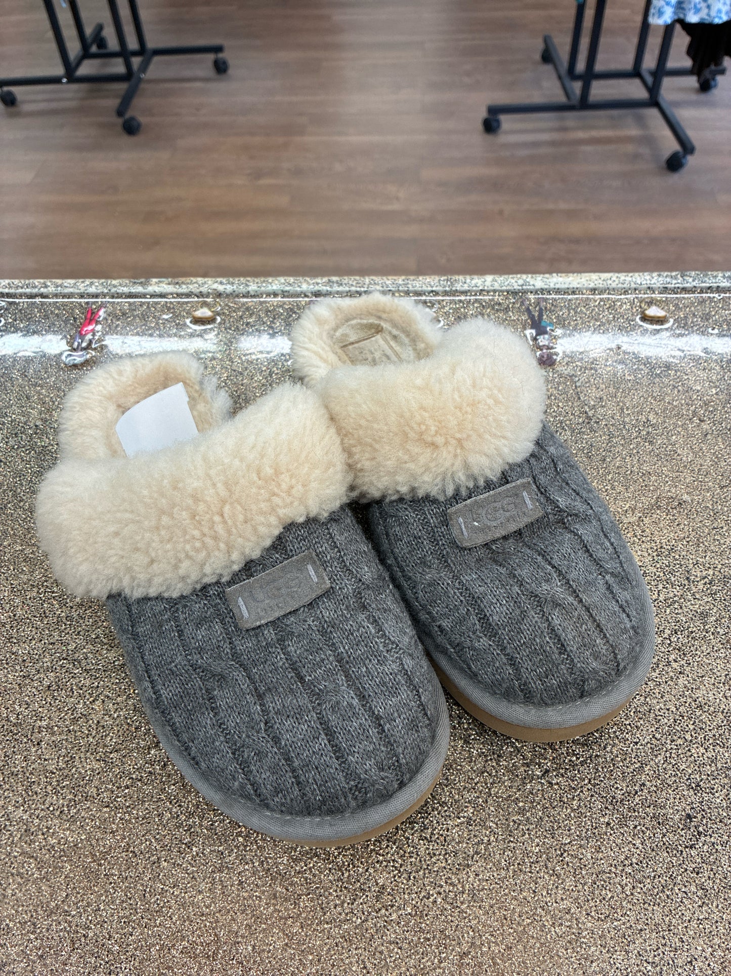 9 UGG Grey Womens Shoe
