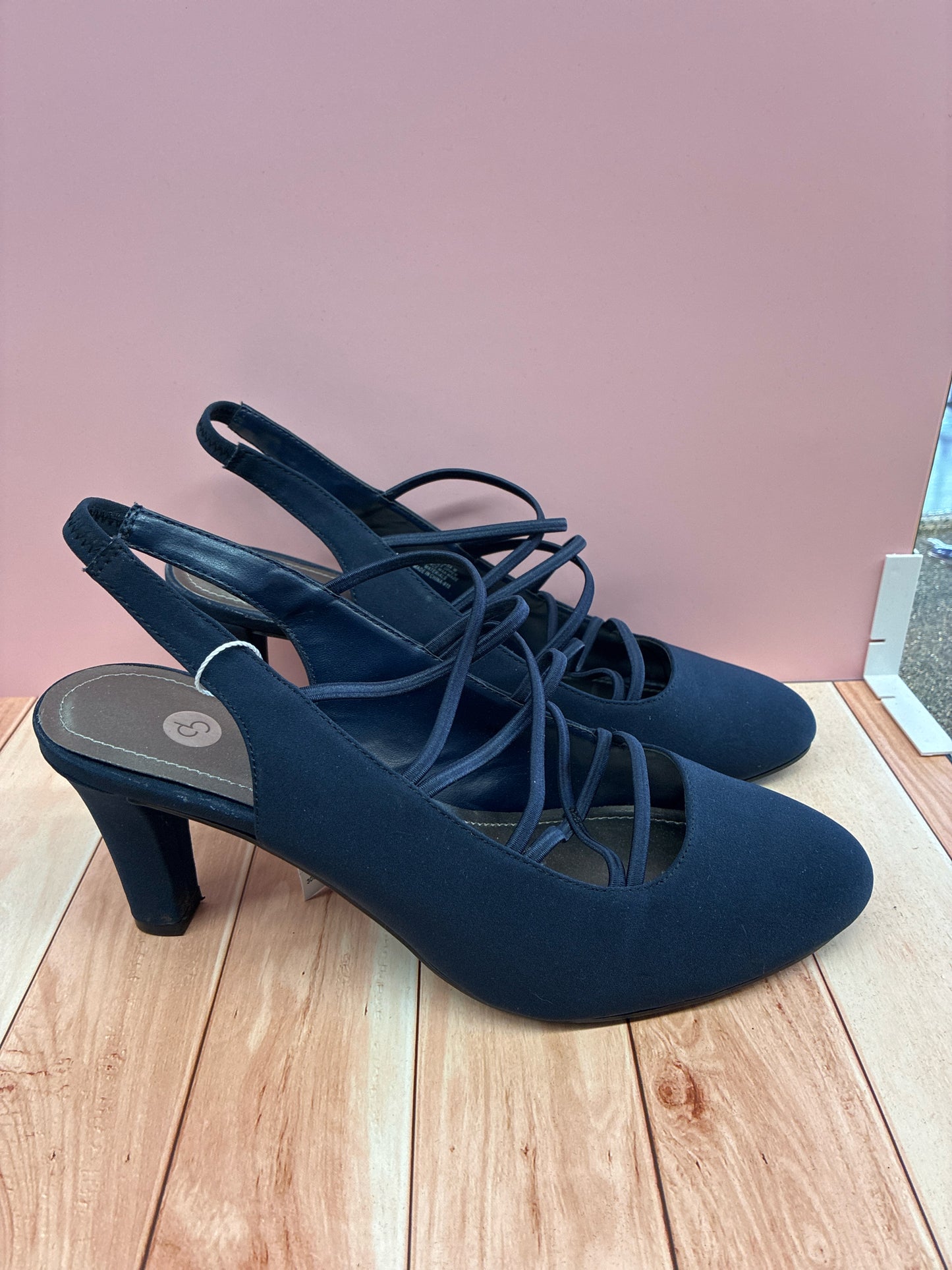 8 CP Navy Womens Shoe