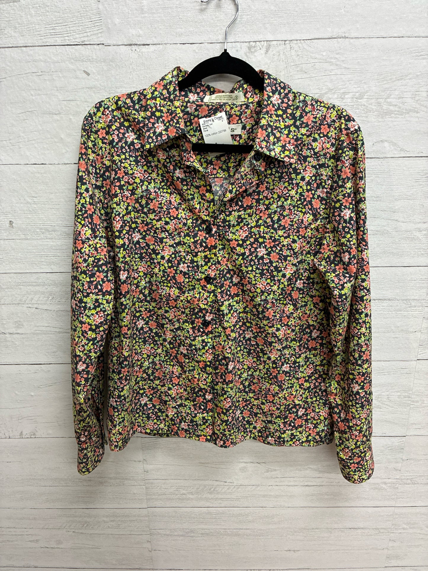 Size 8 Orvis Womens Shirt
