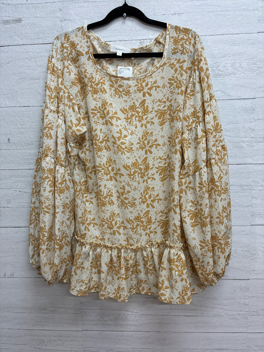Size M Hailey & Co Cream Womens Shirt