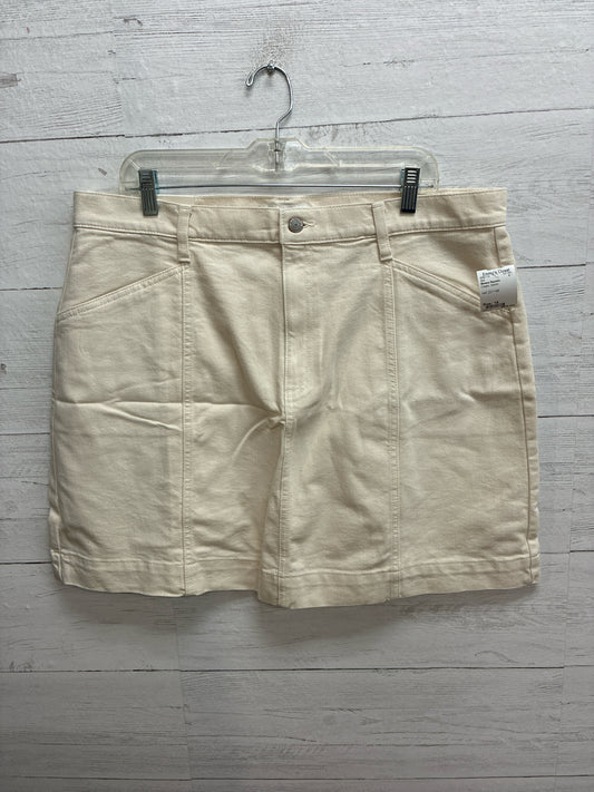 Size 18 Banana Republic Cream Skirt