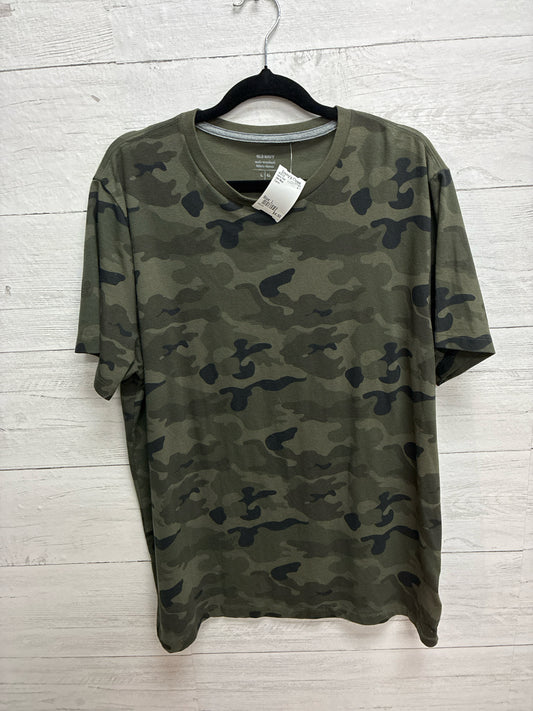 Size L Old Navy Camo Mens Shirt