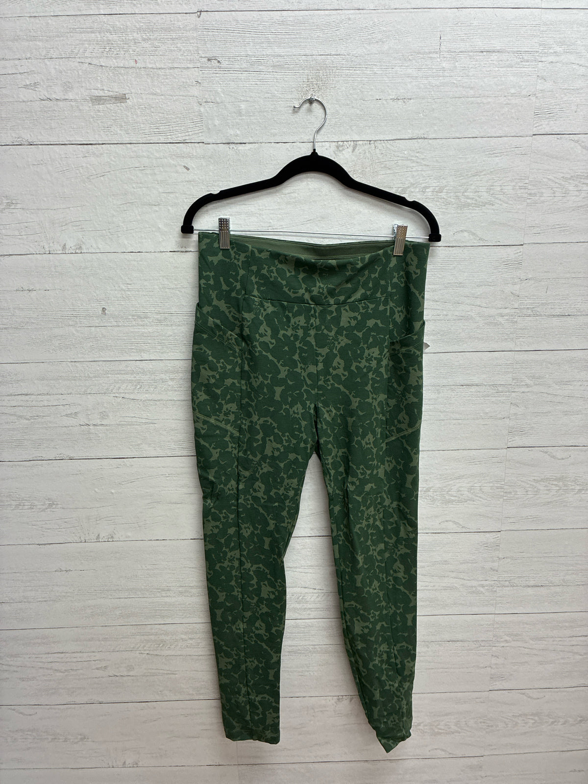 Size M Cabi Green Womens Leggings